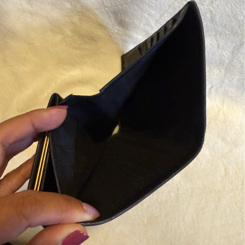CHANEL Black Wallet - Picture 11 of 12